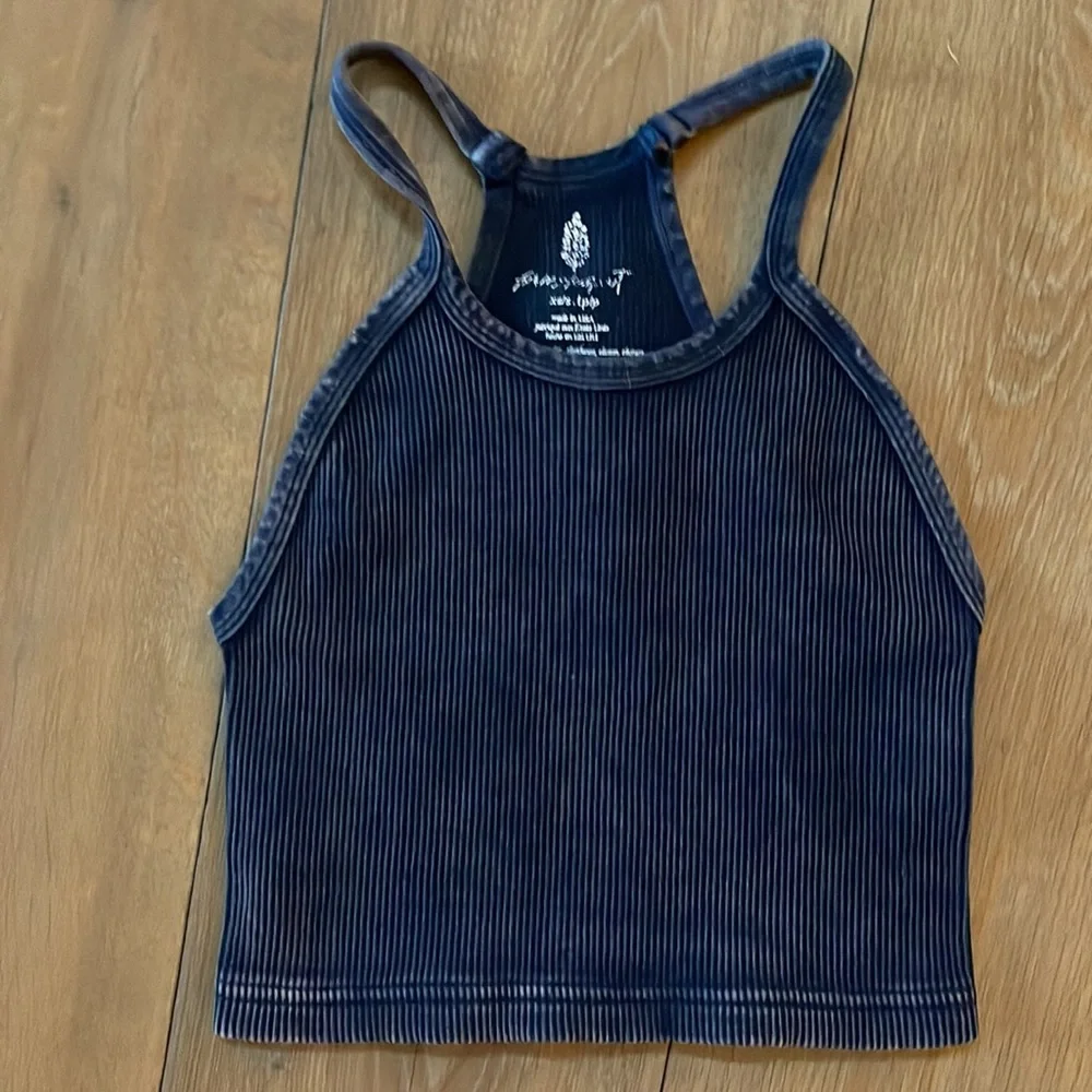 NWOT Free People Happiness Runs Crop- Set of 2 - Picture 6 of 13